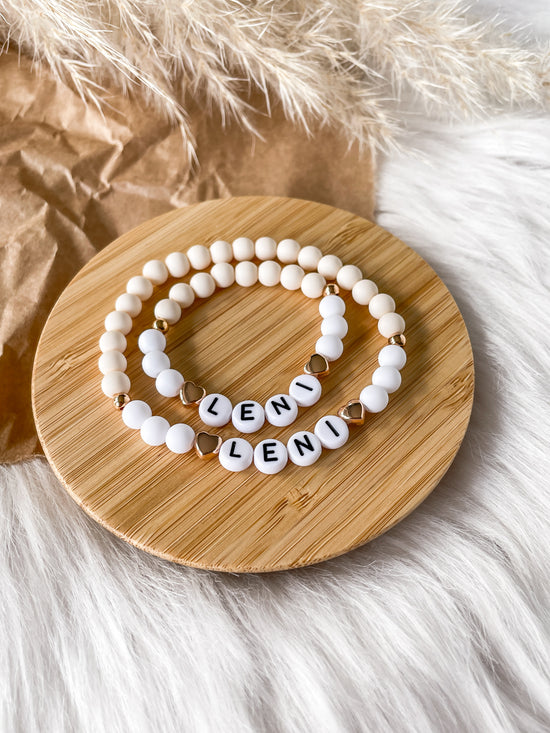 Perlenarmband mit Name & Geschenkverpackung