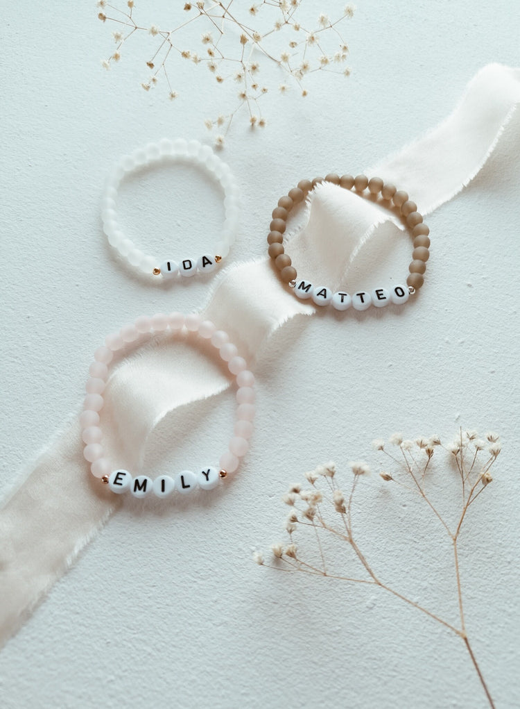 Babyarmband Geburt Geschenk Baby Geburtsarmband mit Name personalisiert Geburtskettchen Namensarmband Mädchen Junge Patentante Name